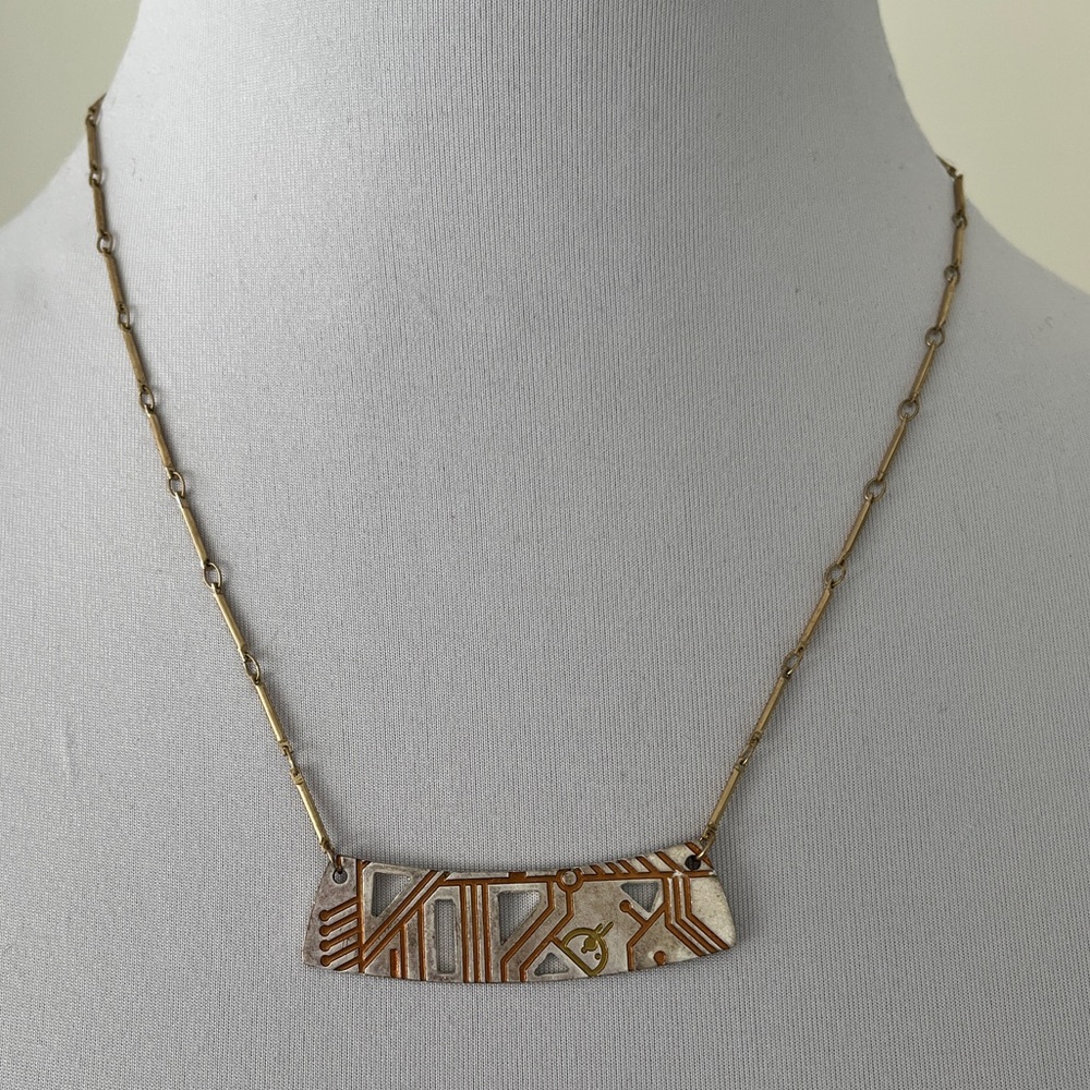 STAR WARS Lucasfilm Galaxy Edge Signed Droid Depot BB-8 Circuit Board Necklace